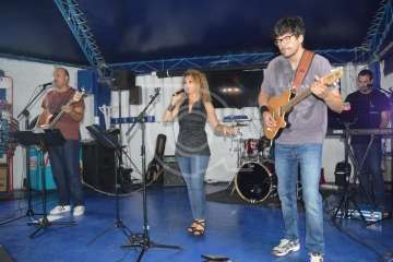 Charlie's & Ruano Band menea a Salinetas (Foto TA)